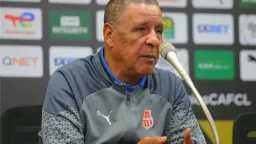 تفاصيل الأزمة بين مدرب شباب...