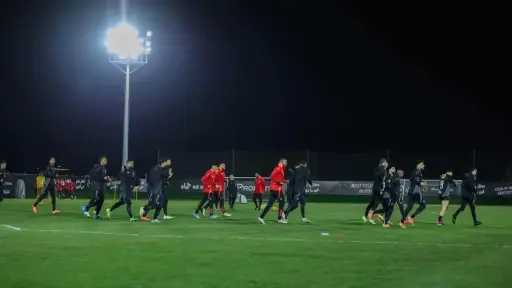 بعثة الأهلي تطير اليوم إلى...