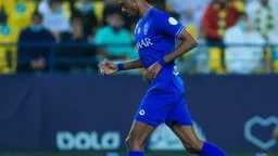 الهلال السعودي يبدأ في التفاوض...