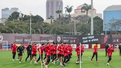 صراع بين بيراميدز والزمالك لضم...