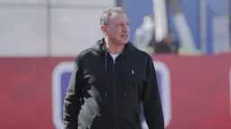 بمكالمة هاتفية.. الخطيب يحسم أولى...