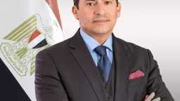 وزير الرياضة يتابع استعدادات الجامعة...