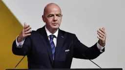 إنفانتينو يعتذر للخطيب عن عدم...