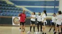 أحمد رمضان يعلن قائمة منتخب...