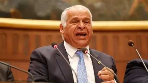 فرج عامر: سموحة بيكافح والحكام...