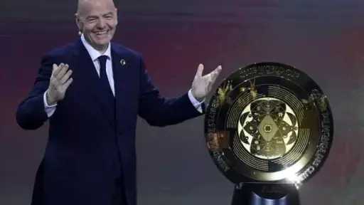 الأهلي يحتفي باقتراب موعد انطلاق...