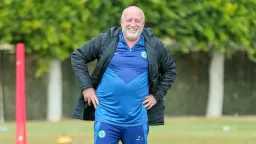 مودرن سبورت يقيل فرانك دوما...