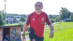 كولر يفاضل بين داري والعش...