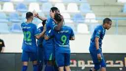 الفتح يهزم الأخدود بثلاثية في...