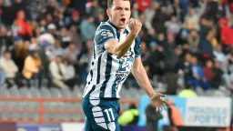 هدف الأهلي.. باتشوكا يعلن تجديد...