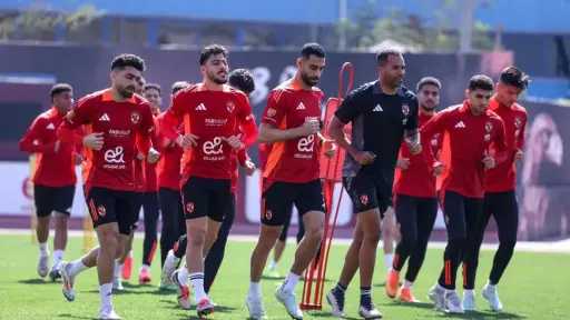 الأهلي يستعيد خدمات لاعبه قبل...