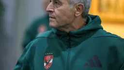 كولر يستقر على خط دفاع...